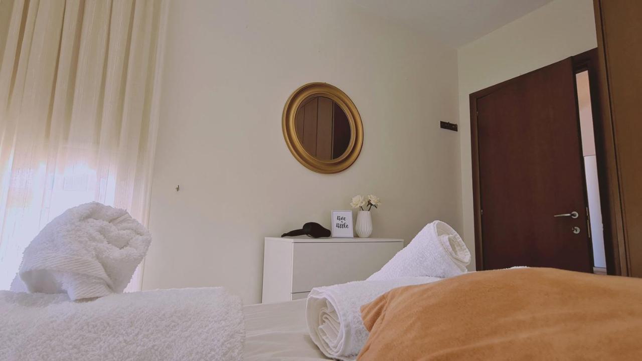 فوروكليني Stay Sunny Palms Apartment المظهر الخارجي الصورة
