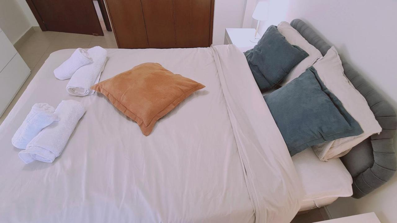 فوروكليني Stay Sunny Palms Apartment المظهر الخارجي الصورة