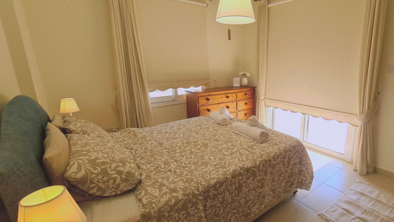 فوروكليني Stay Sunny Palms Apartment المظهر الخارجي الصورة
