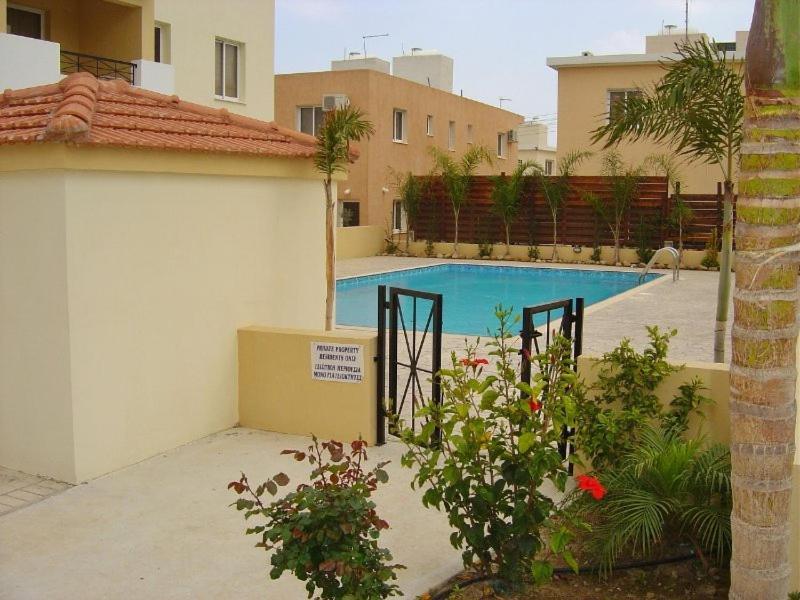 فوروكليني Stay Sunny Palms Apartment المظهر الخارجي الصورة